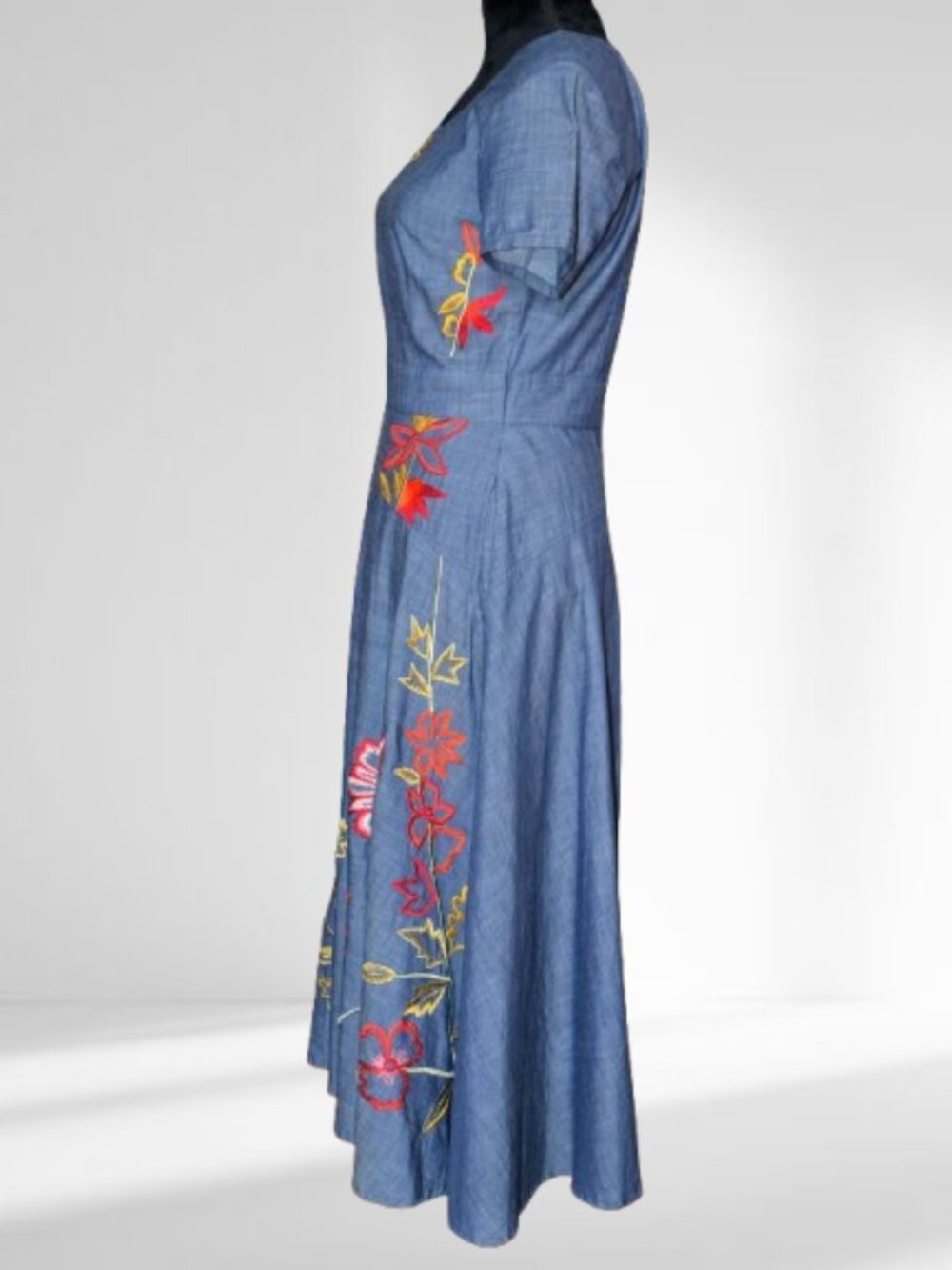 Flowers & Sparrow Embroidered Chambray Midi Dress Eshakti CUSTOM 6 - Picture 4 of 7